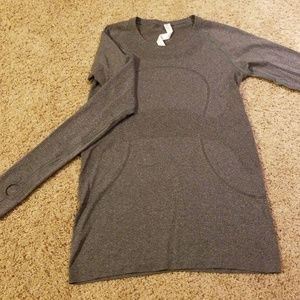 Lululemon Gray Shirt Size 8